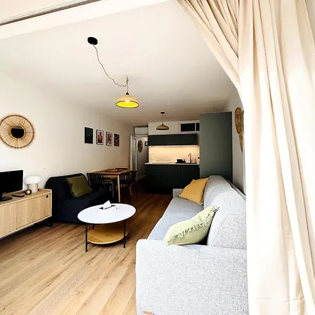 Chic 50m De La Apartment *